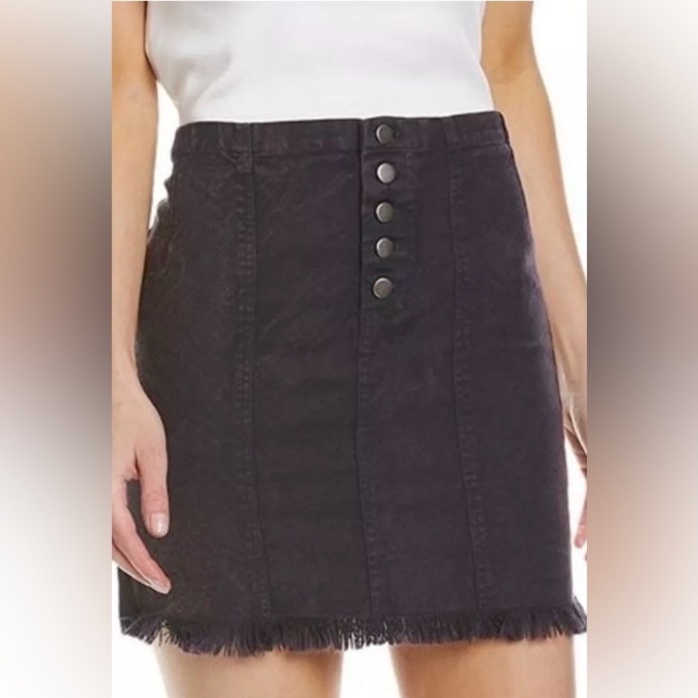Chaser Black Acid Wash Button Front Frayed Hem Denim Mini Skirt Women Size Small